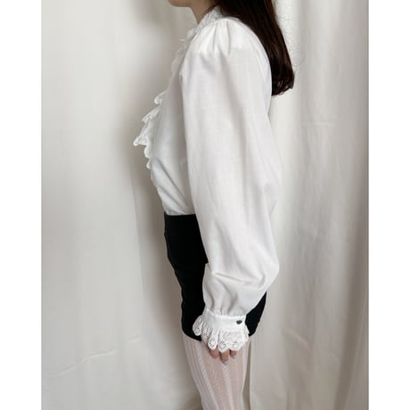 Vintage heart button frill blouse