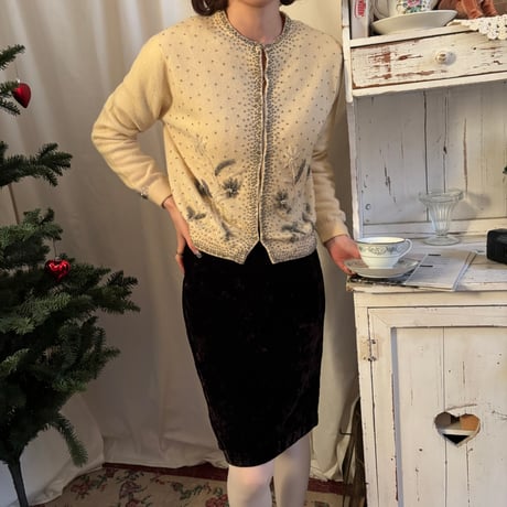 Vintage beads design wool cardigan