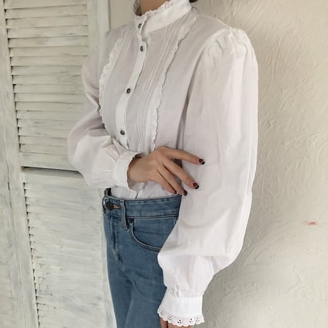 Vintage puff sleeve cotton blouse