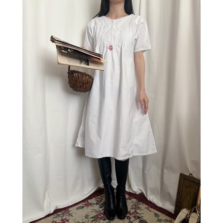 Vintage monogram embroidery cotton dress