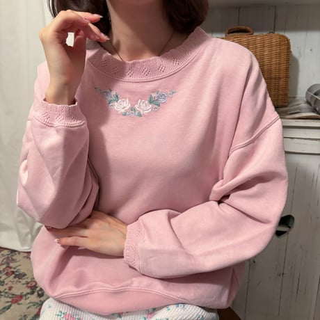 Vintage rose embroidery lace design sweat