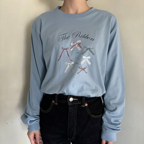 The ribbon T<french blue>