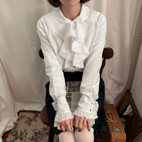 Vintage girly frill white blouse