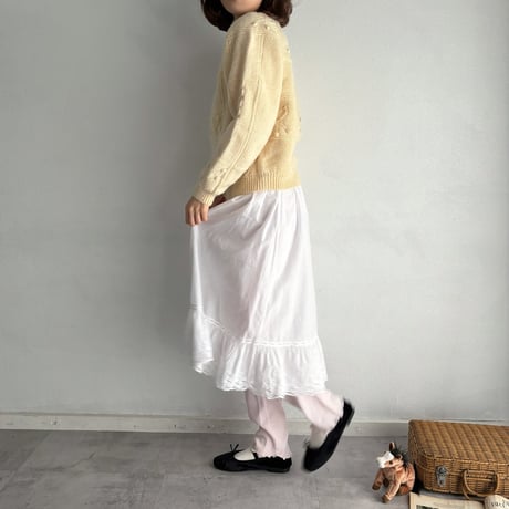 Vintage cherry embroidery short knit