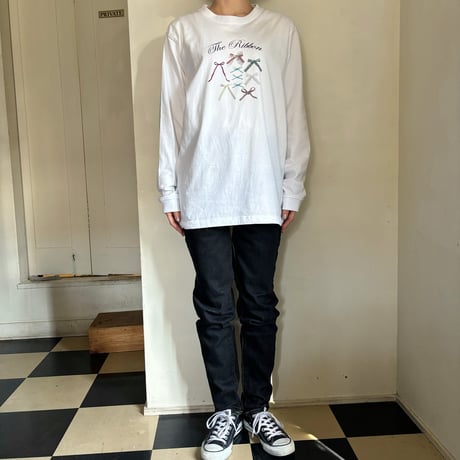 The ribbon T<lovely white>