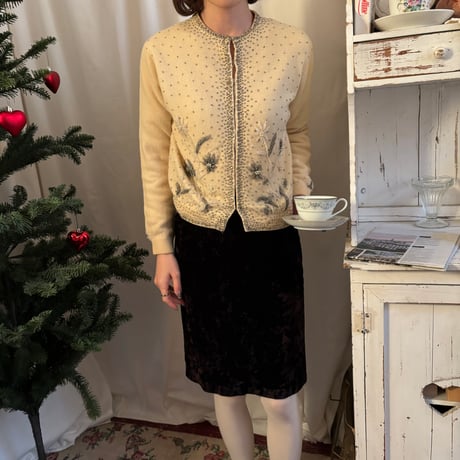 Vintage beads design wool cardigan
