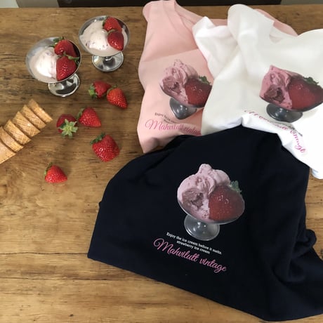 strawberry ice cream T <navy>