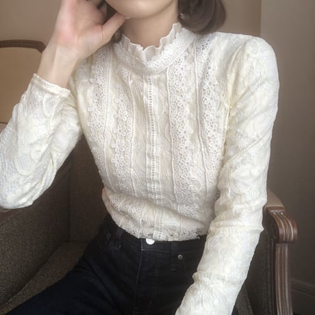 Floral lace cream blouse
