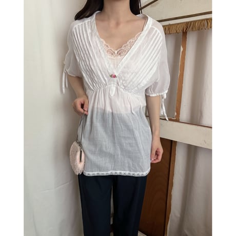 Vintage floral embroidery tops
