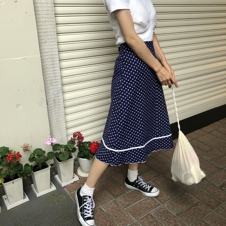 navy floral skirt