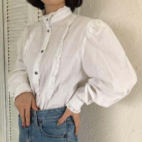 Vintage puff sleeve cotton blouse