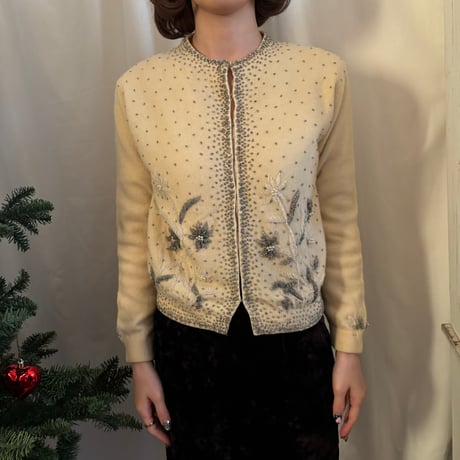 Vintage beads design wool cardigan