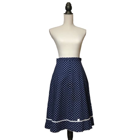 navy floral skirt