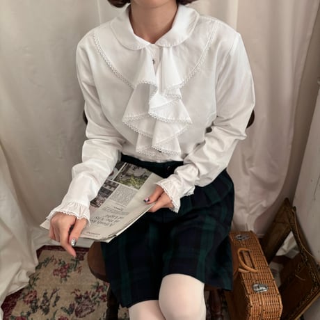 Vintage girly frill white blouse