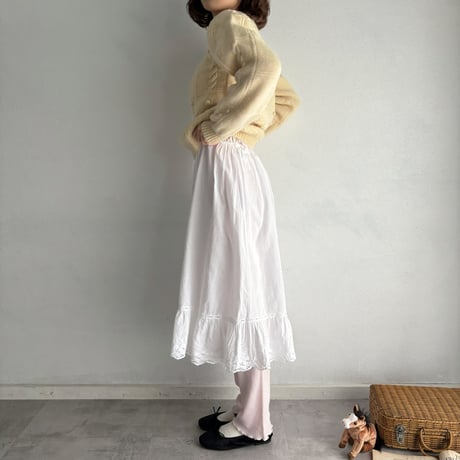 Vintage cherry embroidery short knit