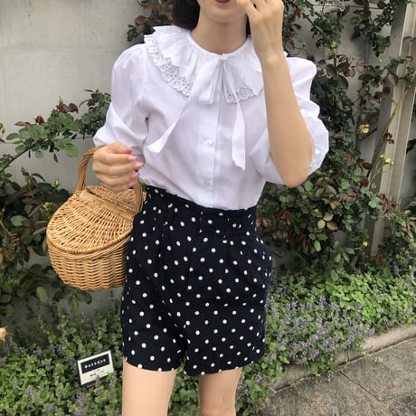 Heart lace ruffle blouse
