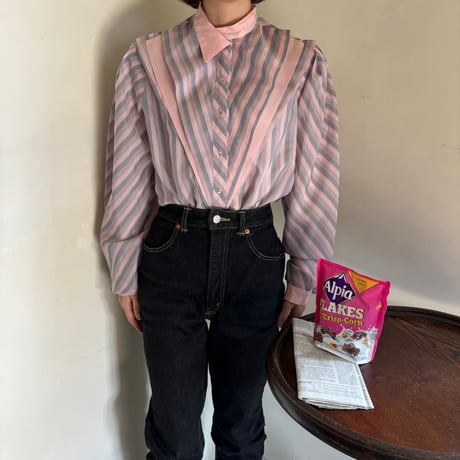 Vintage lovely pink stripe fill blouse