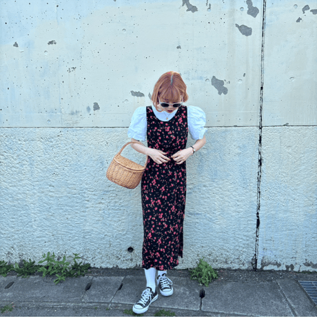 Vintage rose pattern black one-piece