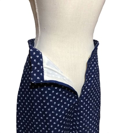 navy floral skirt