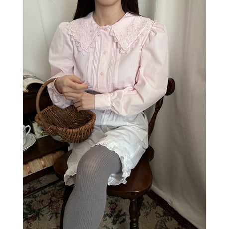 Vintage baby pink puff sleeve blouse