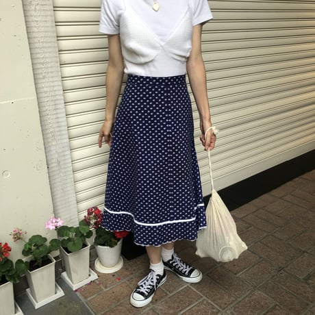 navy floral skirt