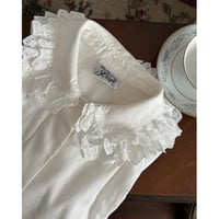 Vintage white cotton lace collar blouse