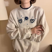 Vintage blue heart embroidery sweat