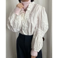 Vintage rose embroidery frill blouse