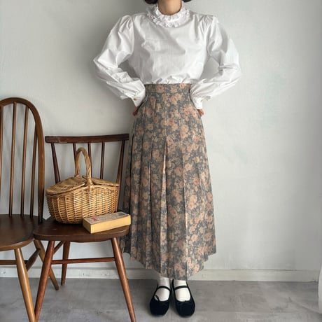 Vintage cotton frill neck white blouse