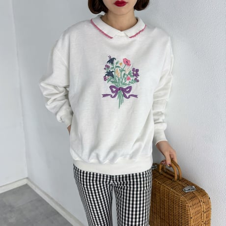 Vintage frill collar bouquet embroidery sweat