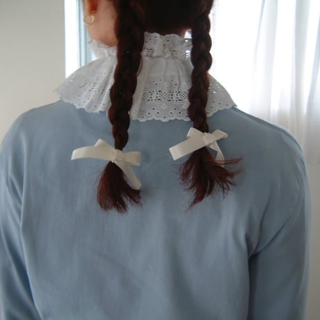 The ribbon T<french blue>