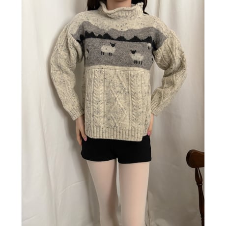 Vintage wool sheep knit