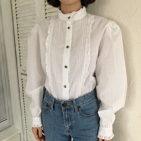 Vintage puff sleeve cotton blouse