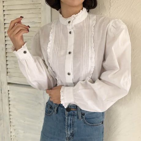 Vintage puff sleeve cotton blouse