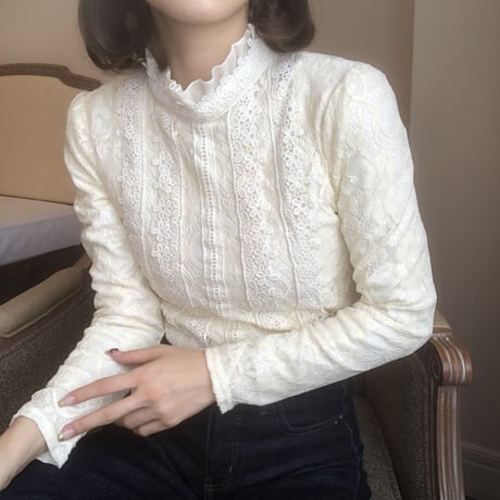 Floral lace cream blouse