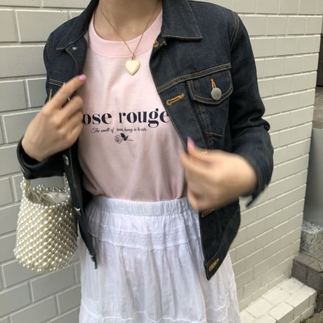 Rose rouge T<pink>