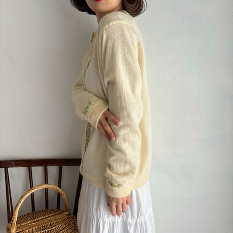 Vintage floral embroidery cardigan