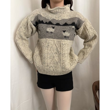 Vintage wool sheep knit