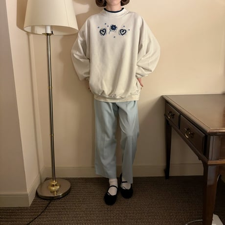 Vintage blue heart embroidery sweat