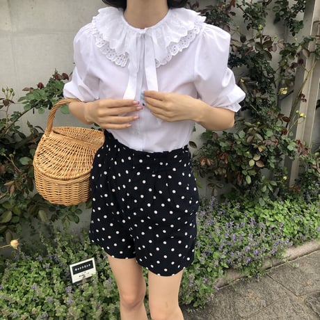 Heart lace ruffle blouse