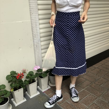 navy floral skirt