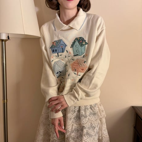 Vintage lovely home wappen collar sweat