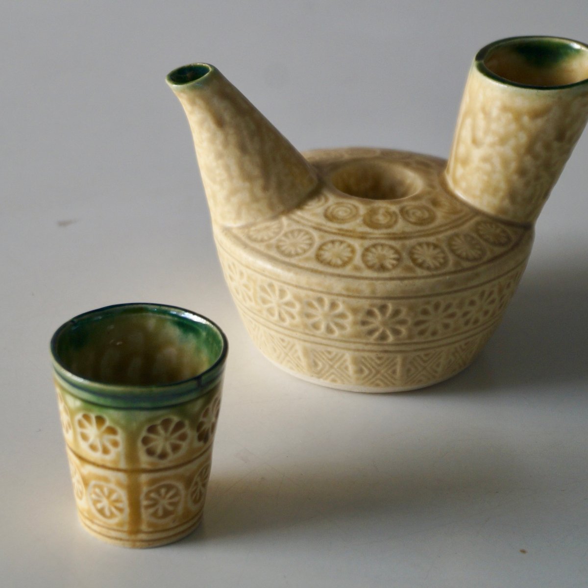 三島 ドーナツ型徳利＆お猪口 | 安濃古道具店