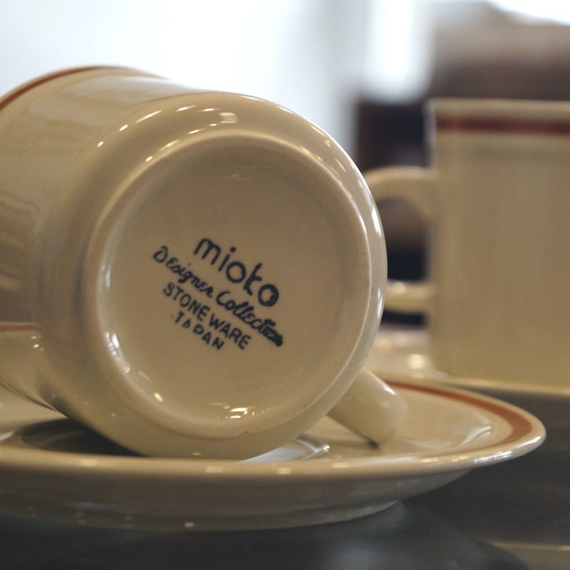 mioko カップ&ソーサー | 安濃古道具店 mioko カップ&ソーサー | 安濃古道具店