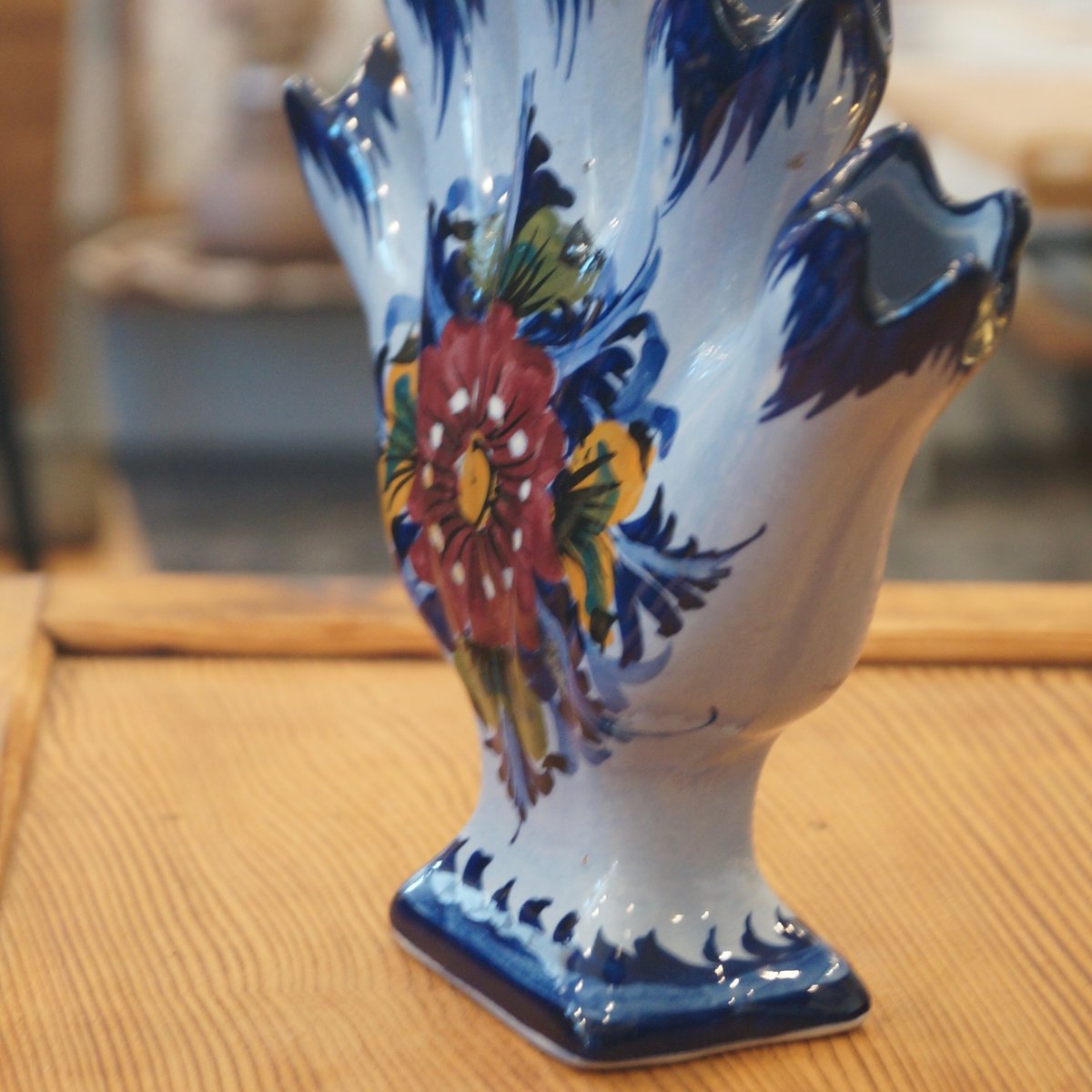 アイディアは古磁器の花瓶の模造品である アイディアは古磁器の花瓶の模造品である