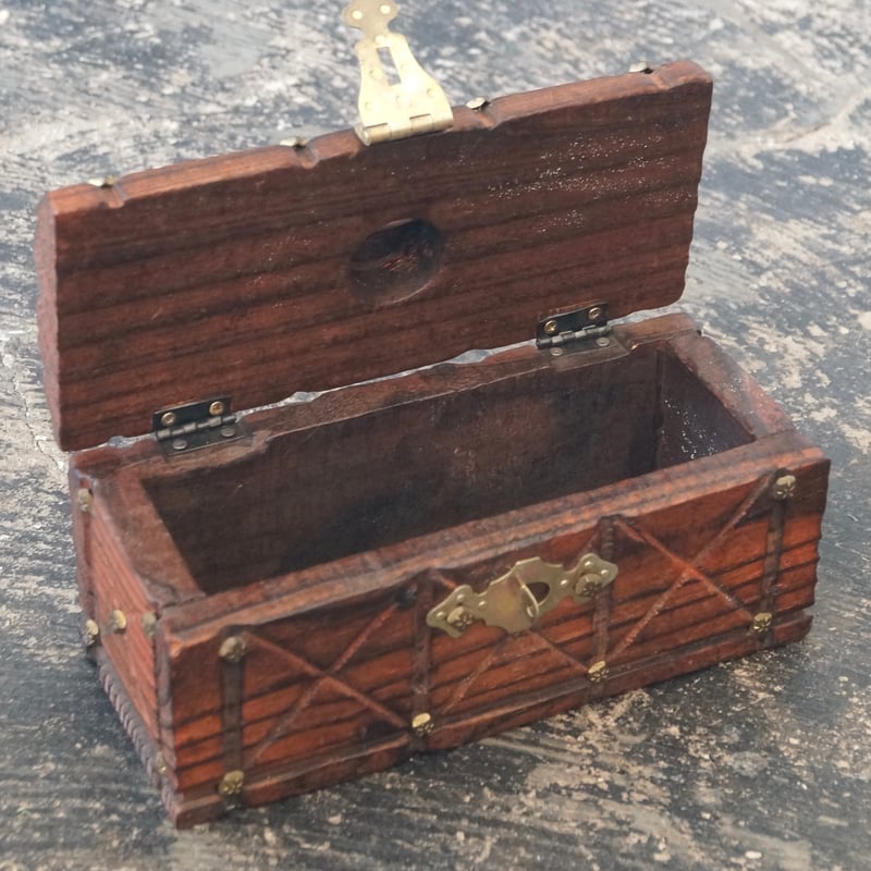 木製 宝箱型貯金箱 | 安濃古道具店