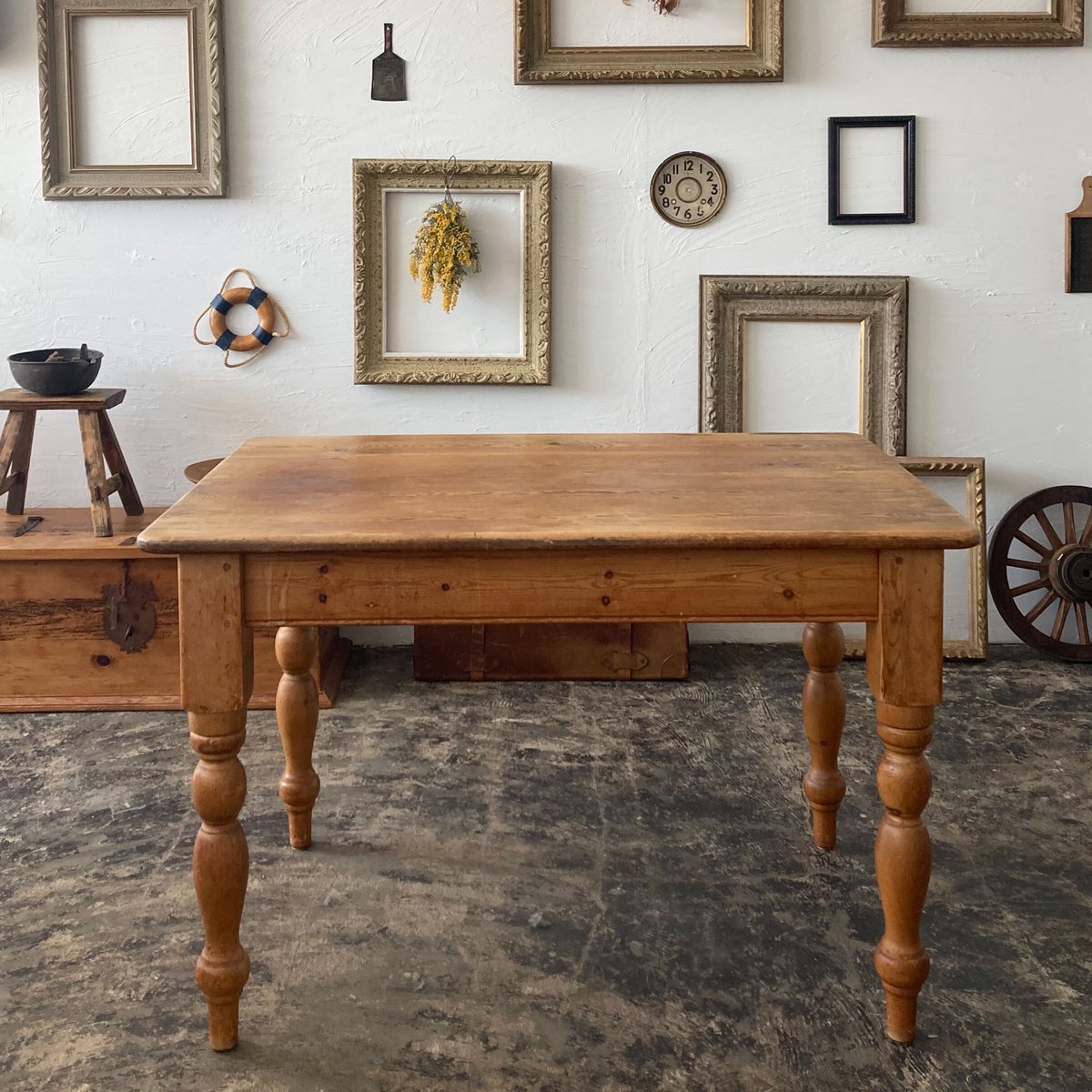 パイン材テーブル fit=scale-down,w=1200