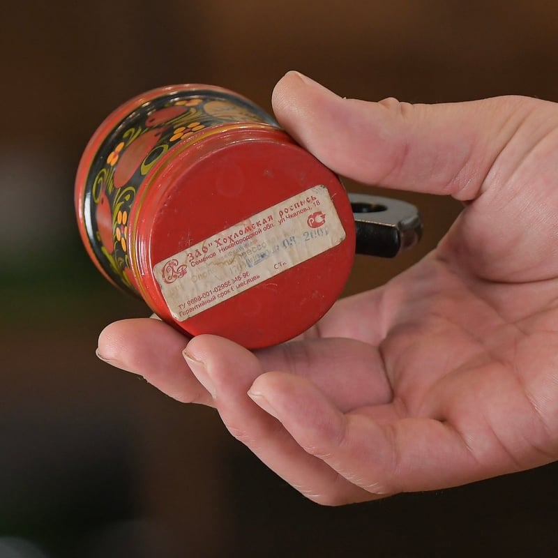 旧ソ連製ホフロマ塗　壁飾りお盆兼実用トレー　＆　コップ６個 X031】北欧ロシア雑貨 ホフロマ塗りの置物 | 中島雑貨 -ロシア直輸入販売-