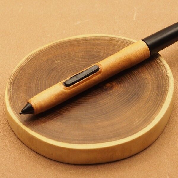 Wacom Proペン2用 木製グリップ（スイッチ穴有・デザートアイアンウッド） 新型！穴無しWacomプロペン2の木製ペングリップをレビュー