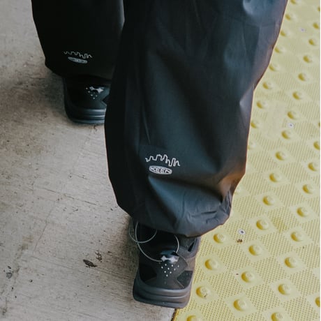 CCCxKEEN NYLON STRAIGHT PANTS